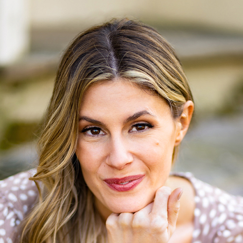 Dr. Stephanie Bathurst